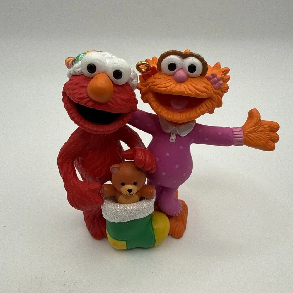 2005 Friends Forever Heirloom Carlton Cards Ornament 121 Elmo Zoe Sesame Street